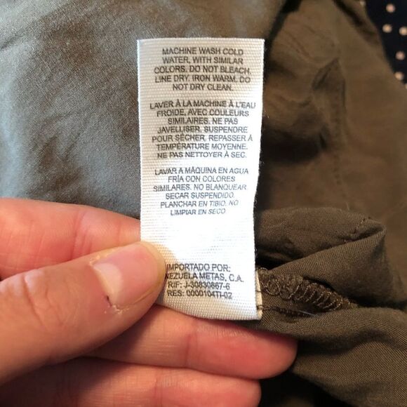 3 for $30! Olive green garage skirt. With pockets - Picture 4 of 9